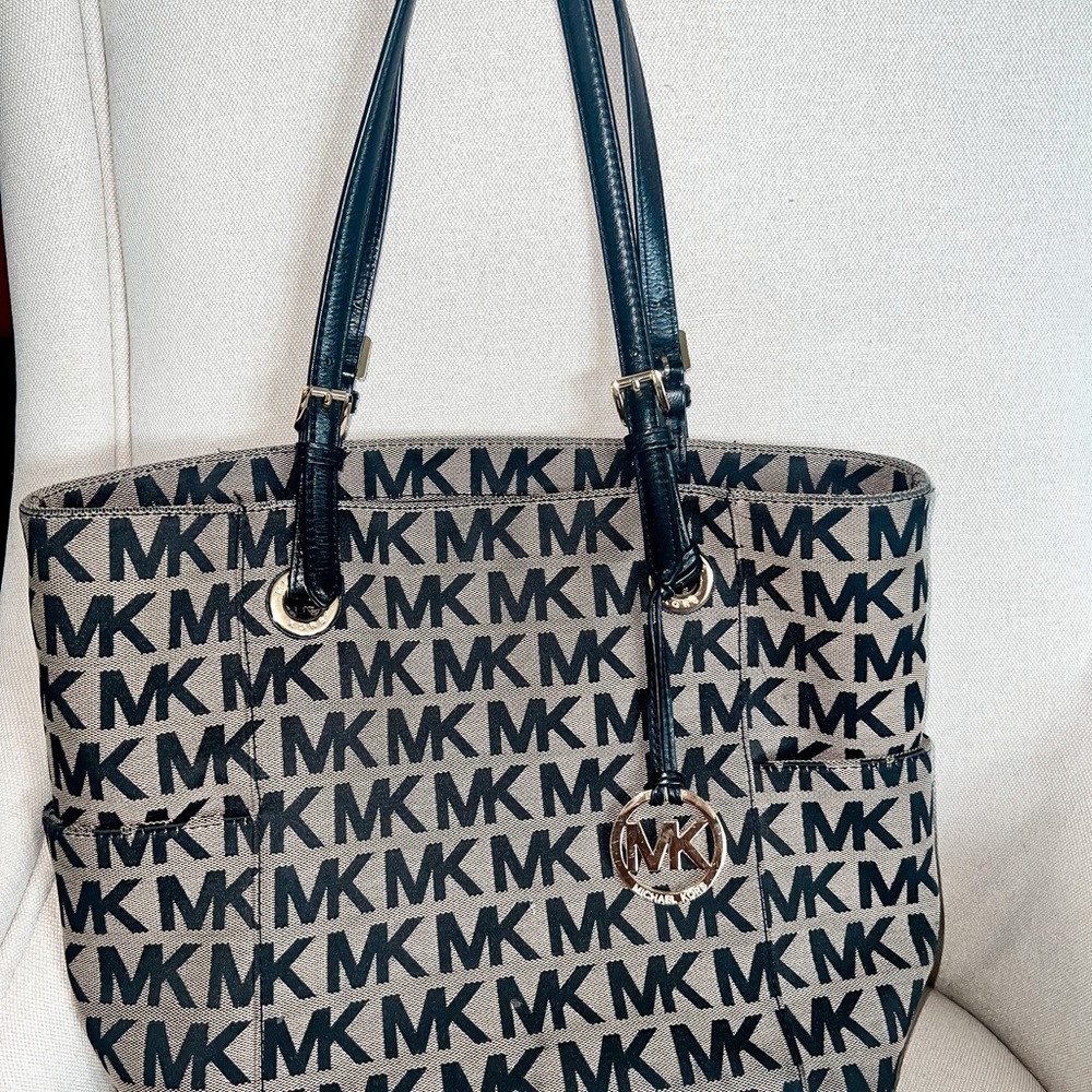 Authentic Michael Kors Purse
